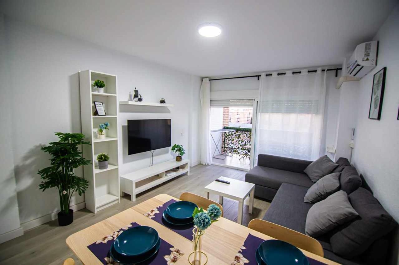 Apartamento Heroes De Sostoa Малага Екстер'єр фото