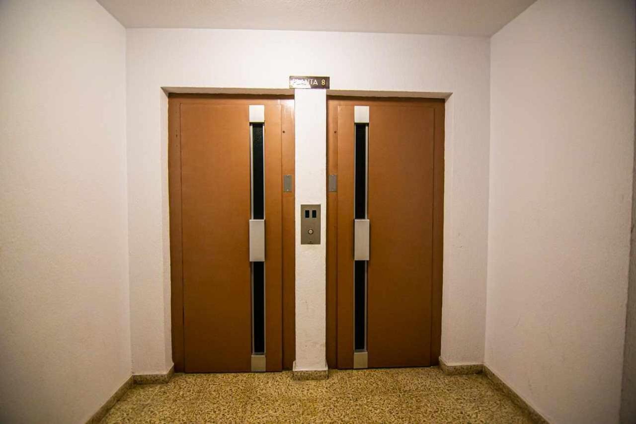 Apartamento Heroes De Sostoa Малага Екстер'єр фото