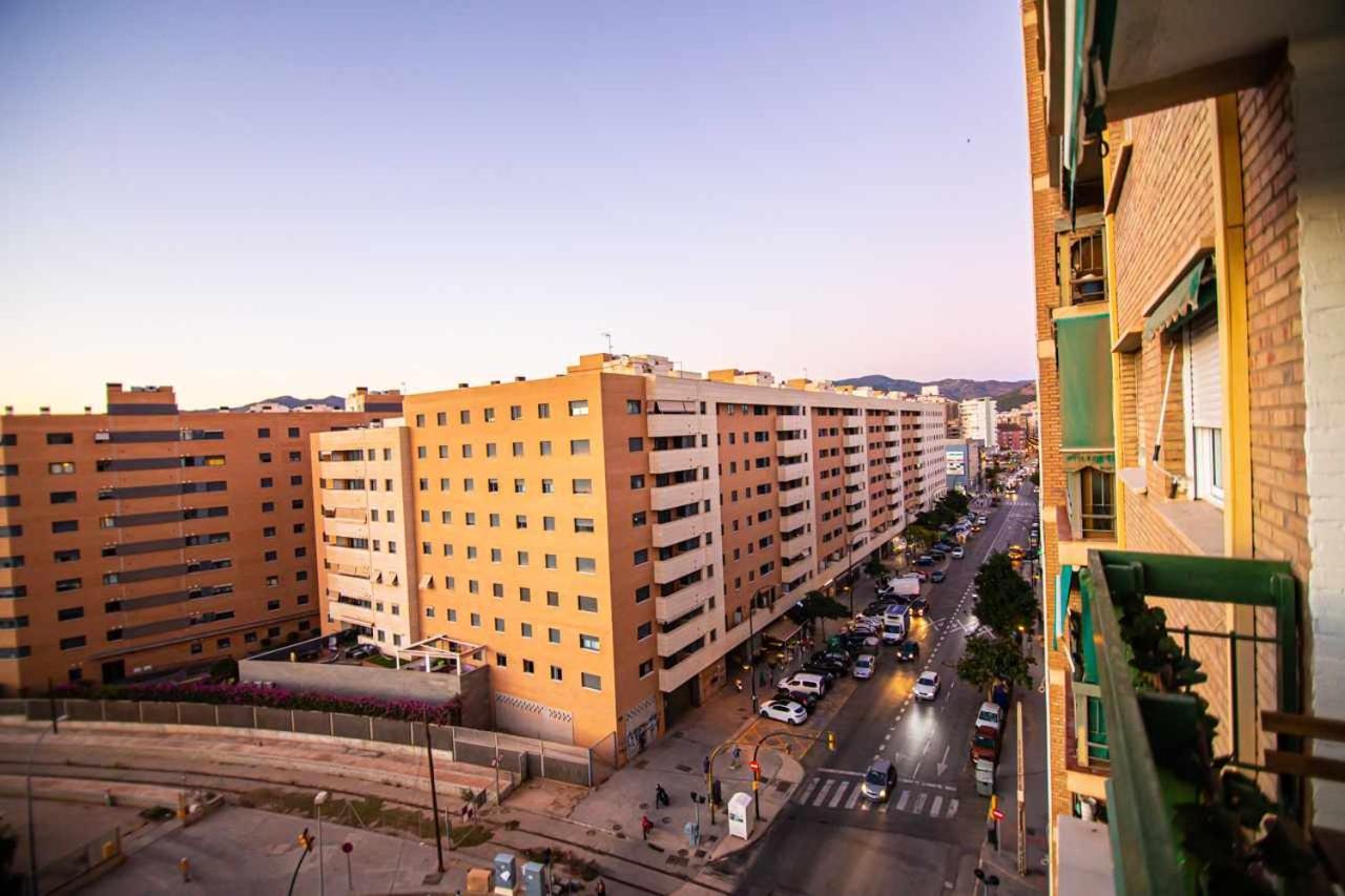 Apartamento Heroes De Sostoa Малага Екстер'єр фото